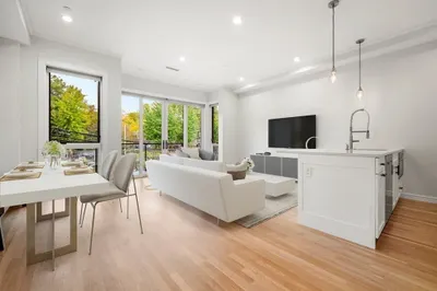 27 Dwight Street #2A