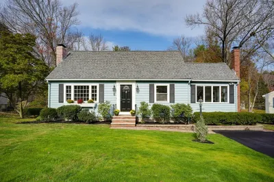 8 Cedar St