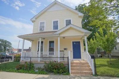 71 Eastern Ave