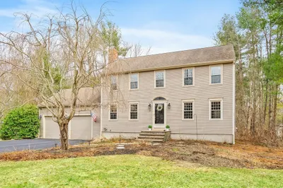 39 Heritage Way 1