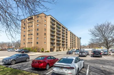 175 Quincy Shore Dr #B33 1