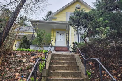 122 Sanborn St 1
