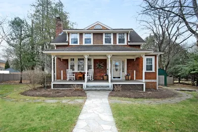 4 Sylvia St 1