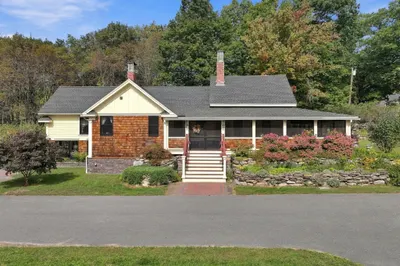 191 Damon Rd 1