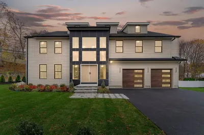 8 Noanett Rd 1