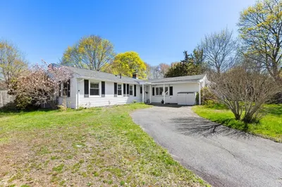 52 Coolidge Rd 1