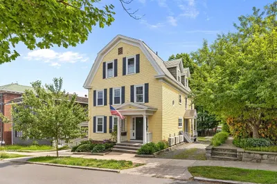 11 Cedar St #2