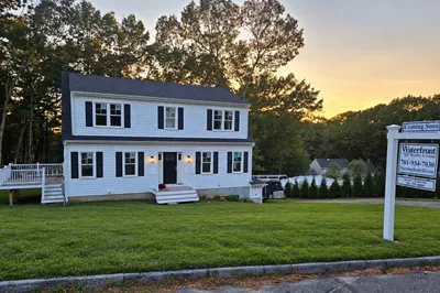 64 Observatory Way 1