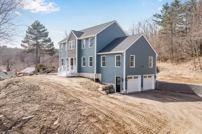 195 Lower Hampden Rd 1