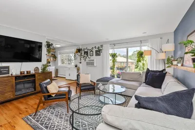 23 Fernview Ave #5