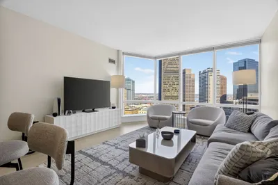 1 Franklin St #2805 1