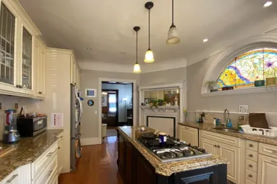 27 Longwood Avenue #2
