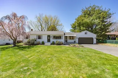 13 Salli Cir 1