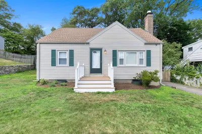 11 Herrick St Ext