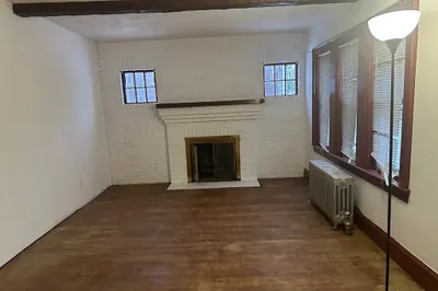 107 N Leyden St 1