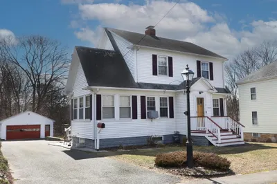 229 Greenwood Ave 1