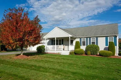 37 Carina Way