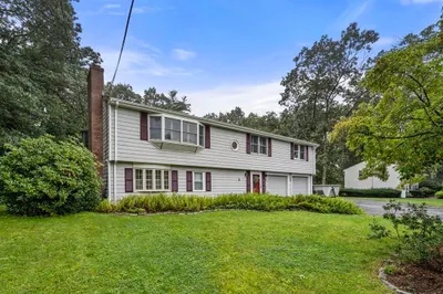 83 Pine St