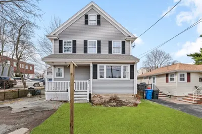 12 Shore Rd 1