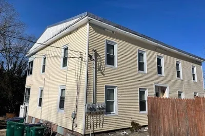 162 Rollstone St 1