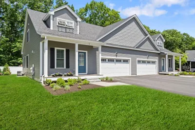25 Salisbury Hill Blvd #48 1