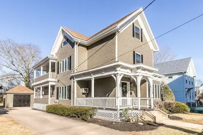 20 E Nilsson St