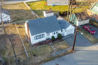 18 Montvale Rd 1