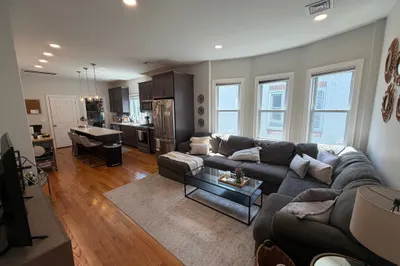 440 Windsor Street #440 1