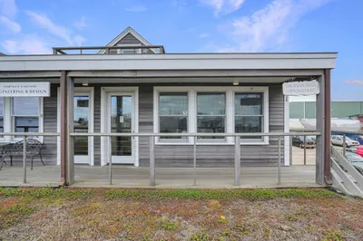 79 Beach Rd #30