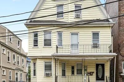 89 Central St 1