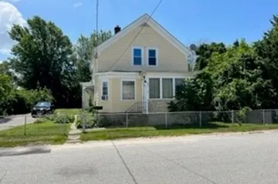 321 Judson St 1