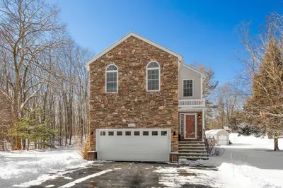 532 Forest St 1