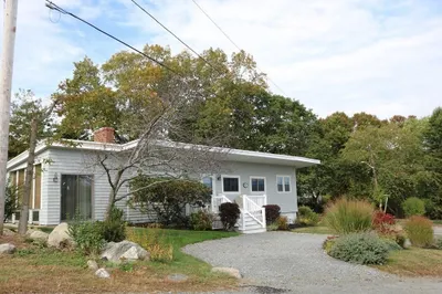 16 Warwick Road: Winter Rental Rd 1