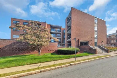 12 Mount Vernon St #27