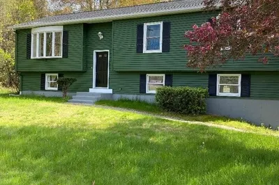 3085 Boston Rd 1