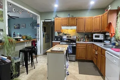 118 Windsor Road #1