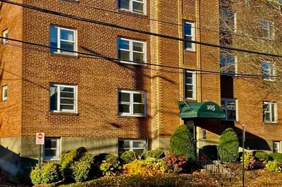 105 Chestnut St #2