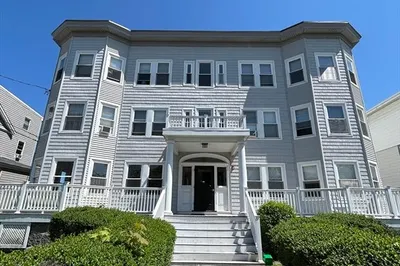 105 Grovers Avenue #2 1