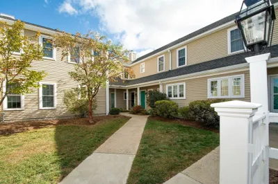 365 Tilden Commons Ln #365 1