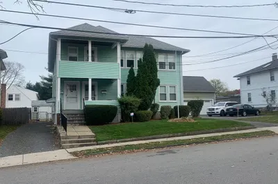 104-106 Parmenter Rd #104