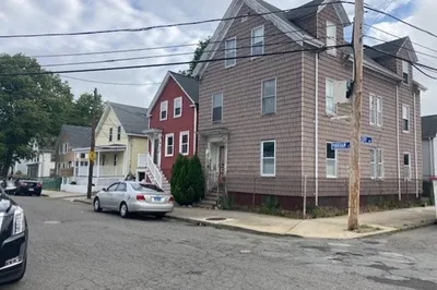 34 Pinkham St 1