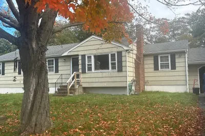 6 Poplar Ave