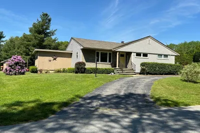 56 Monroe St 1