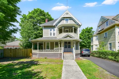 288 Saint James Ave 1