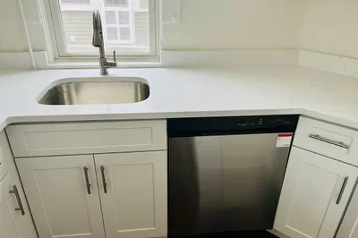 103 Cross St #1