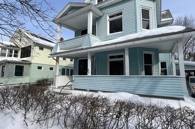 25 Malden St #2 1
