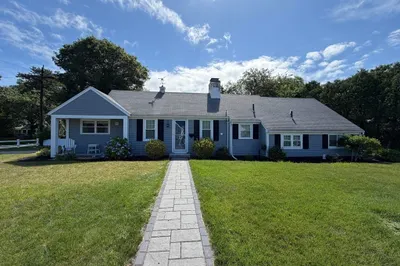 25 Sunset Drive 1