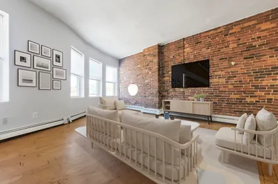 338-342 Warren St #1 1