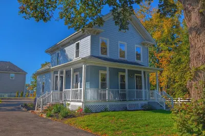 603 Woburn St #1 1