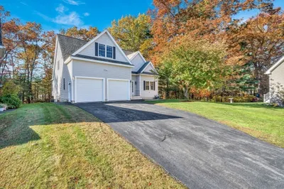 10 Dickens Lane 1